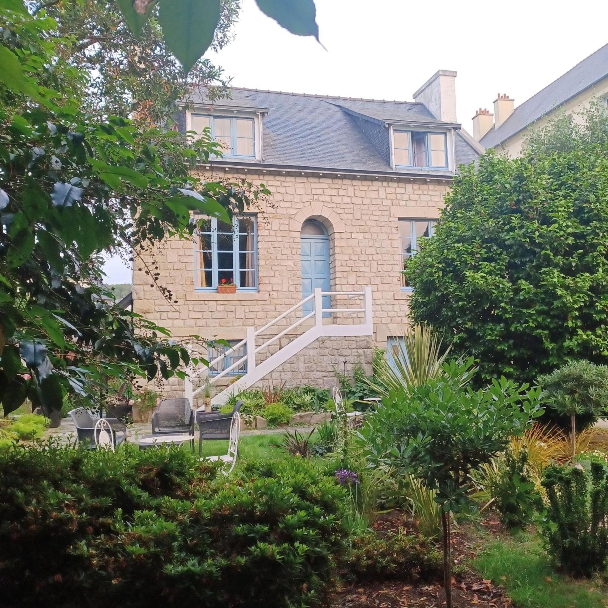 Le Banellou Bed and Breakfast Quimper Eksteriør billede